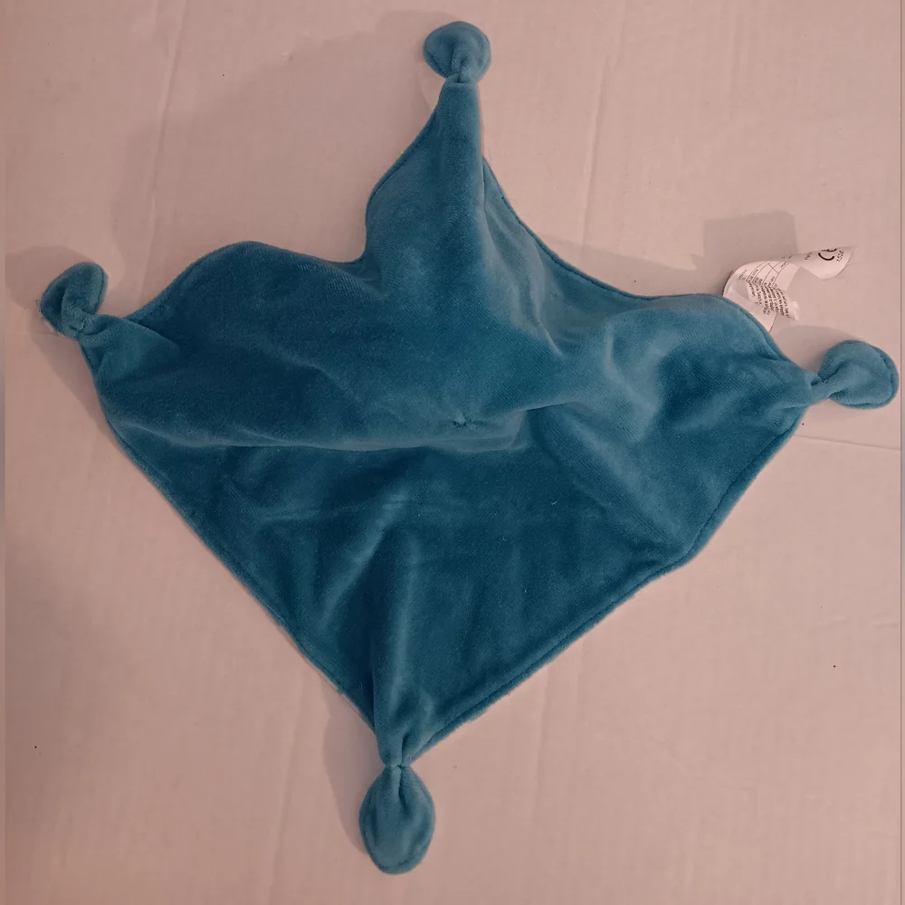 Mary Meyer Teal and White Plush Shark Blanket Blue White